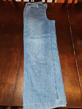 Women's wide leg jeans